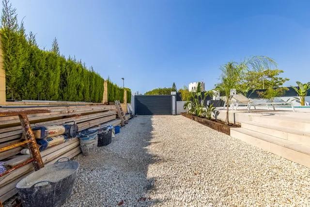 Villa en La Nucia, Alicante, España 4 dormitorios, 300 m2 No. 197073