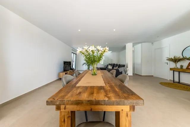 Villa en La Nucia, Alicante, España 4 dormitorios, 300 m2 No. 197073