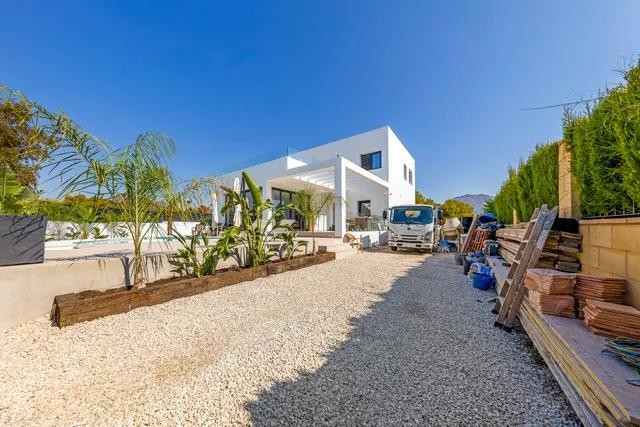 Villa en La Nucia, Alicante, España 4 dormitorios, 300 m2 No. 197073