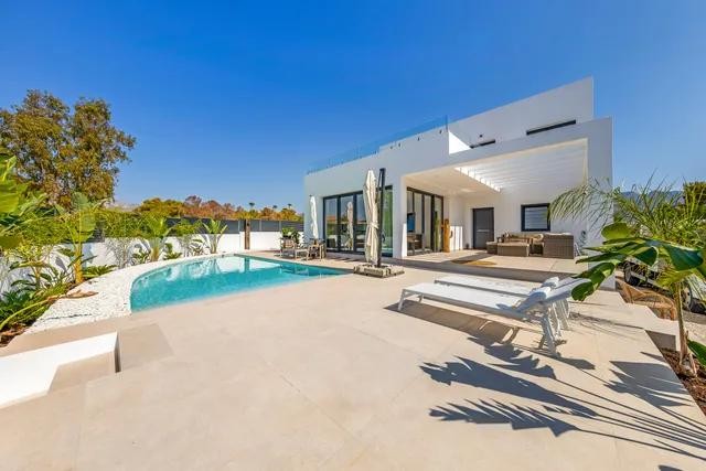 Villa en La Nucia, Alicante, España 4 dormitorios, 300 m2 No. 197073