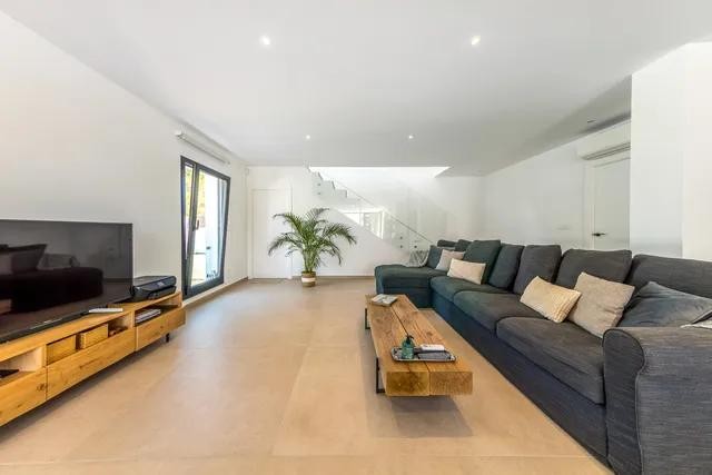 Villa en La Nucia, Alicante, España 4 dormitorios, 300 m2 No. 197073