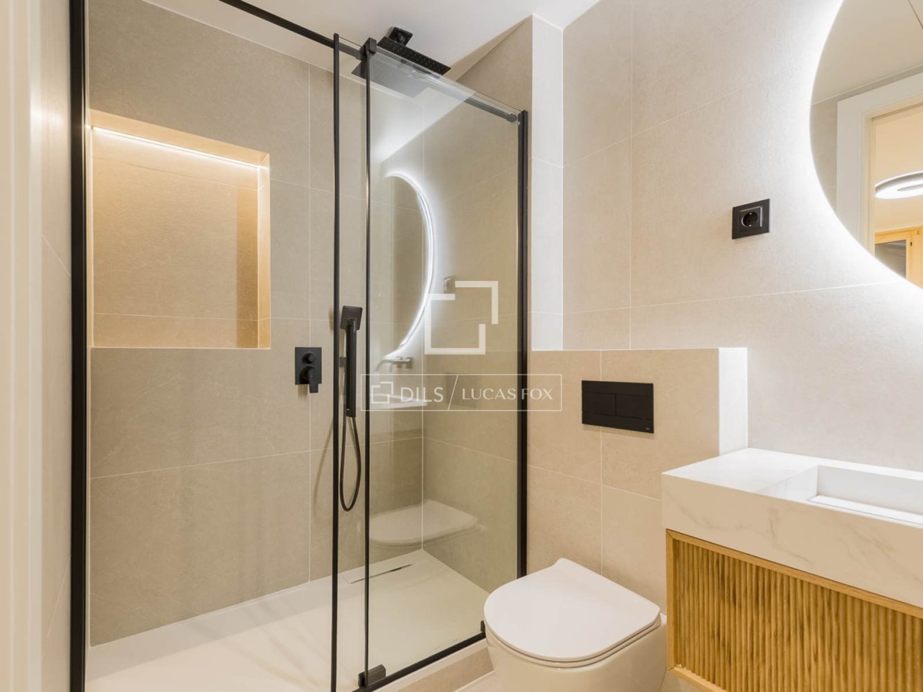 Wohnung in Barcelona, Spanien 3 Schlafzimmer, 140 m2 Nr. 199150