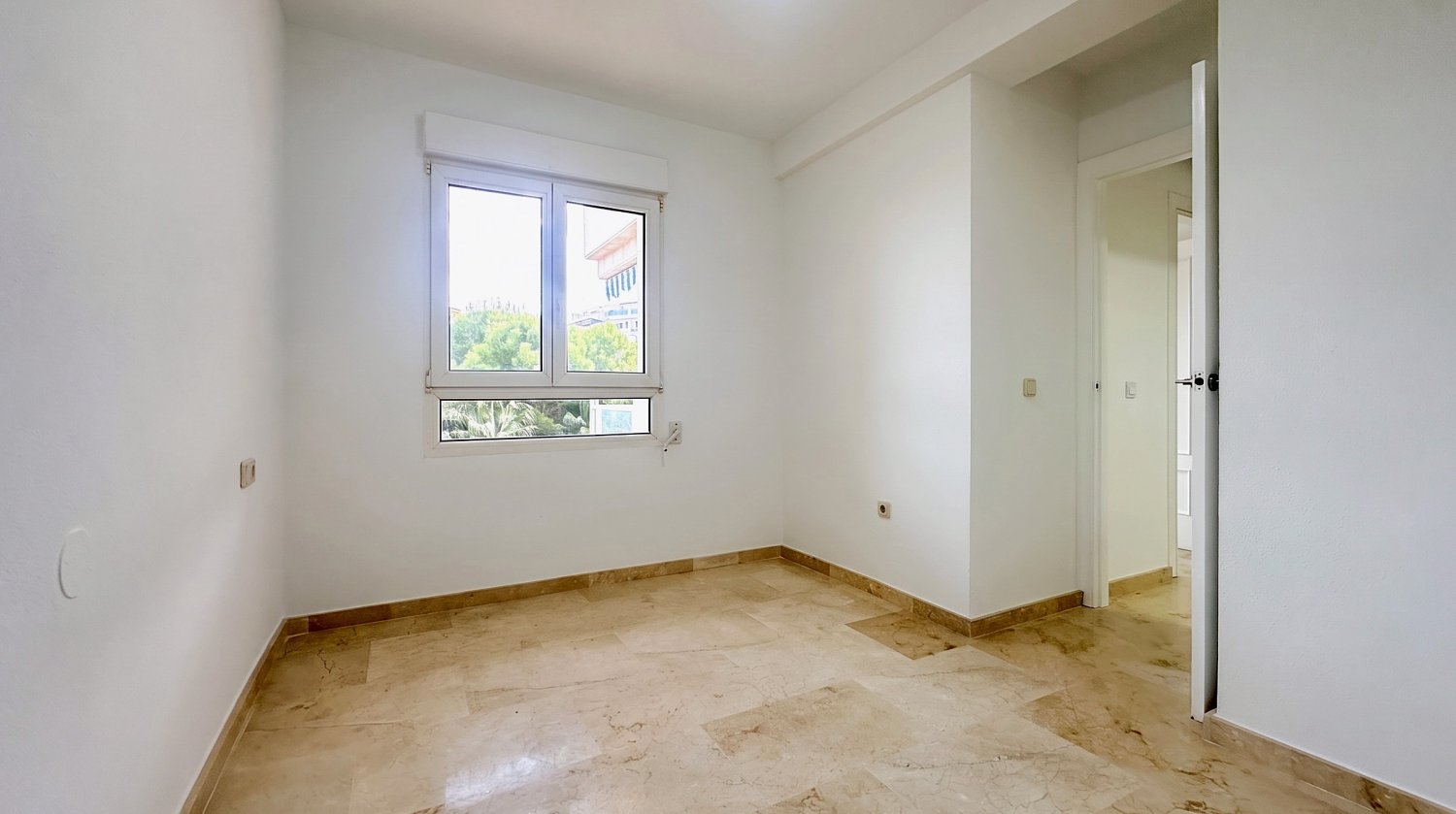 Appartamento a Alicante, Spagna 2 camere da letto, 54 mq. N° 199108