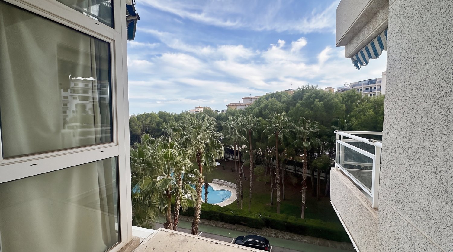 Appartamento a Alicante, Spagna 2 camere da letto, 54 mq. N° 199108