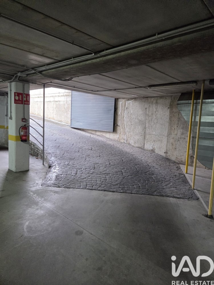 Parking in Leon, Spain 35 sq.m. No. 198621