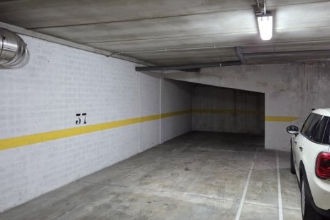 Parking in Leon, Spain 35 sq.m. No. 198621