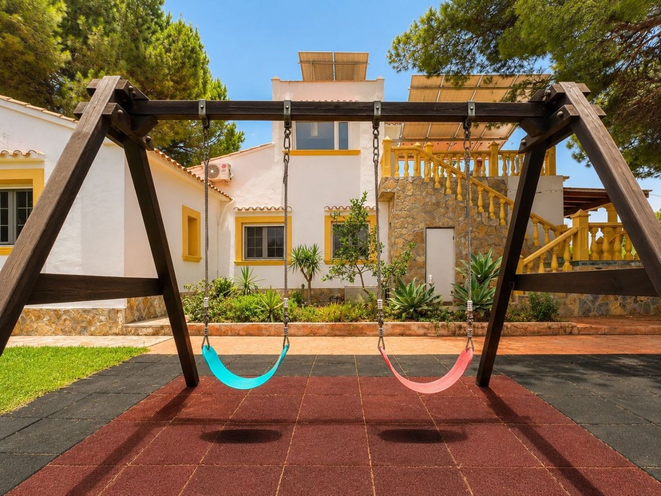 Villa a Denia, Alicante, Spagna 4 camere da letto, 125 mq. N° 198208