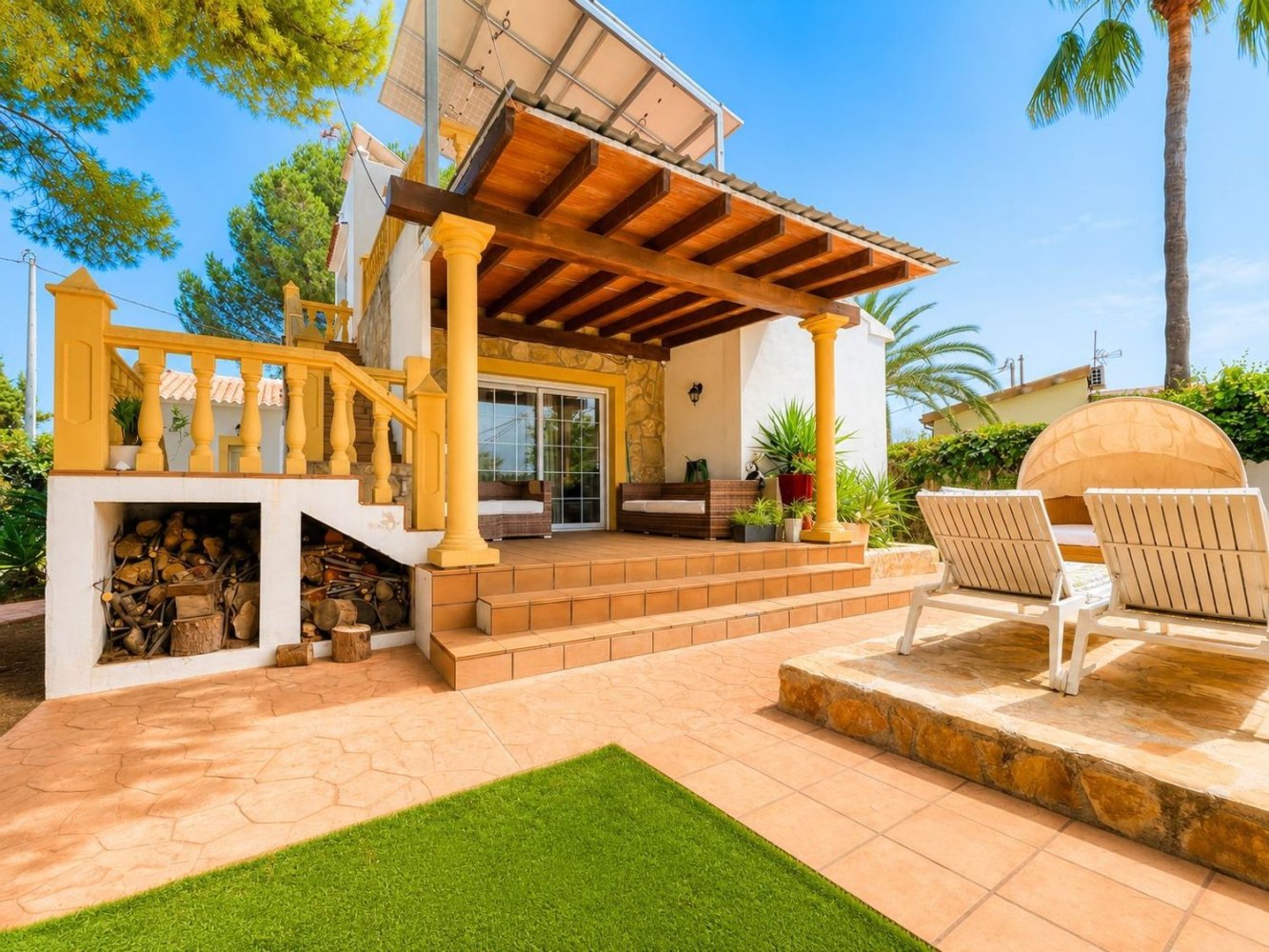 Villa a Denia, Alicante, Spagna 4 camere da letto, 125 mq. N° 198208