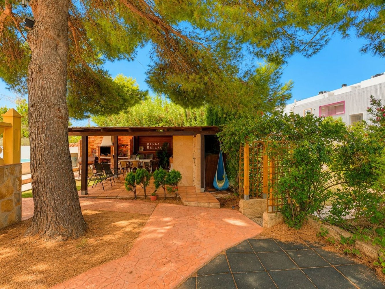 Villa a Denia, Alicante, Spagna 4 camere da letto, 125 mq. N° 198208