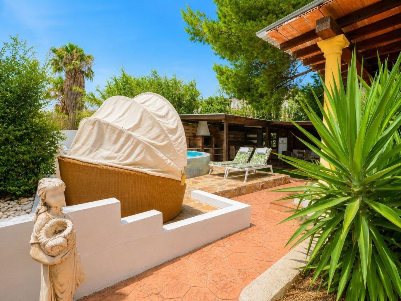 Villa a Denia, Alicante, Spagna 4 camere da letto, 125 mq. N° 198208