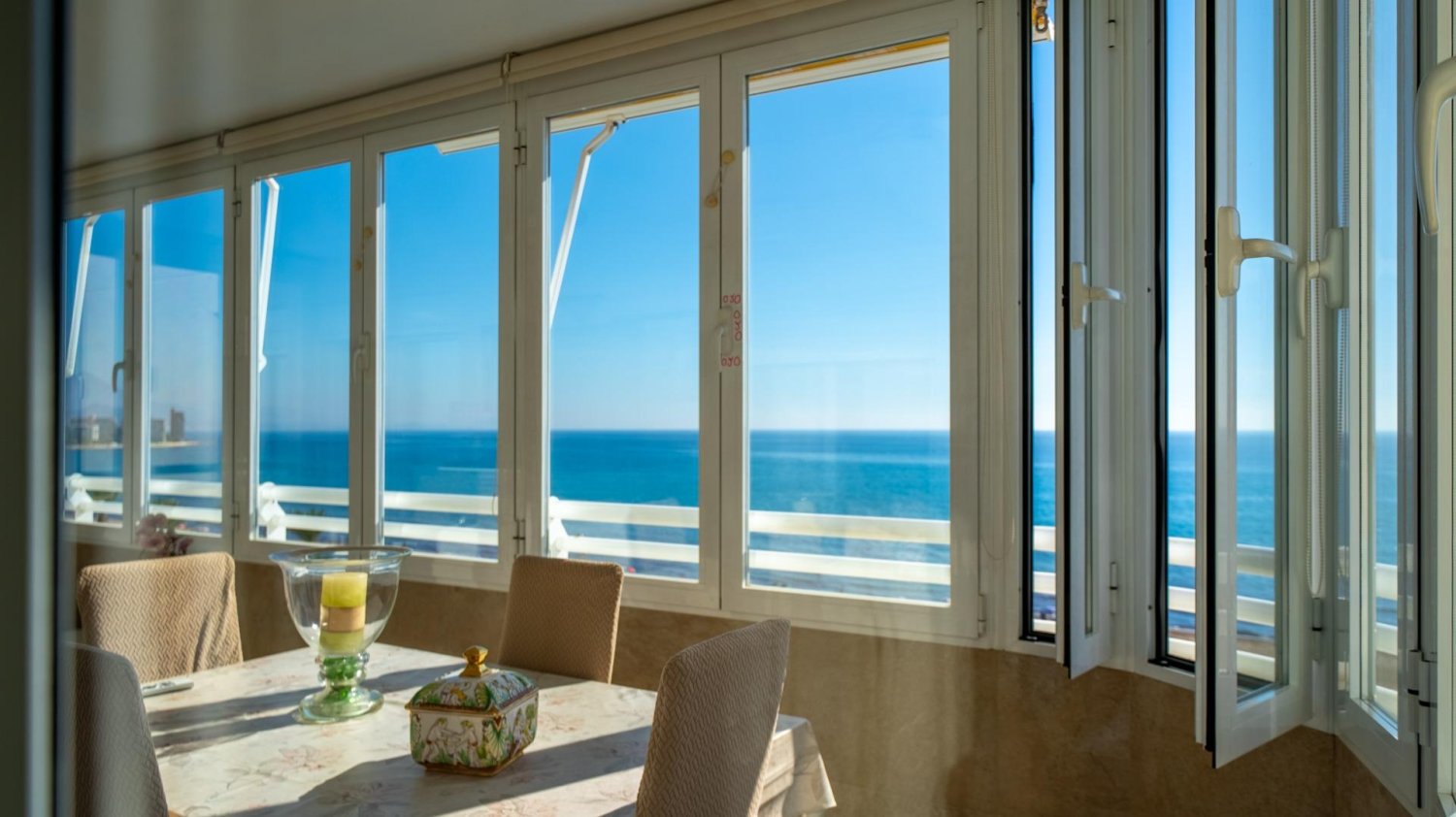 Apartment à El Campello, Alicante, Espagne 3 chambres, 153 m2 No. 197894