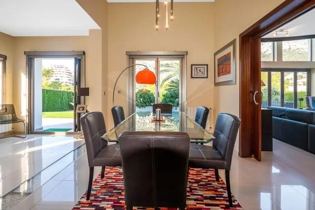 Villa en Altea, Alicante, España 4 dormitorios, 421 m2 No. 197075