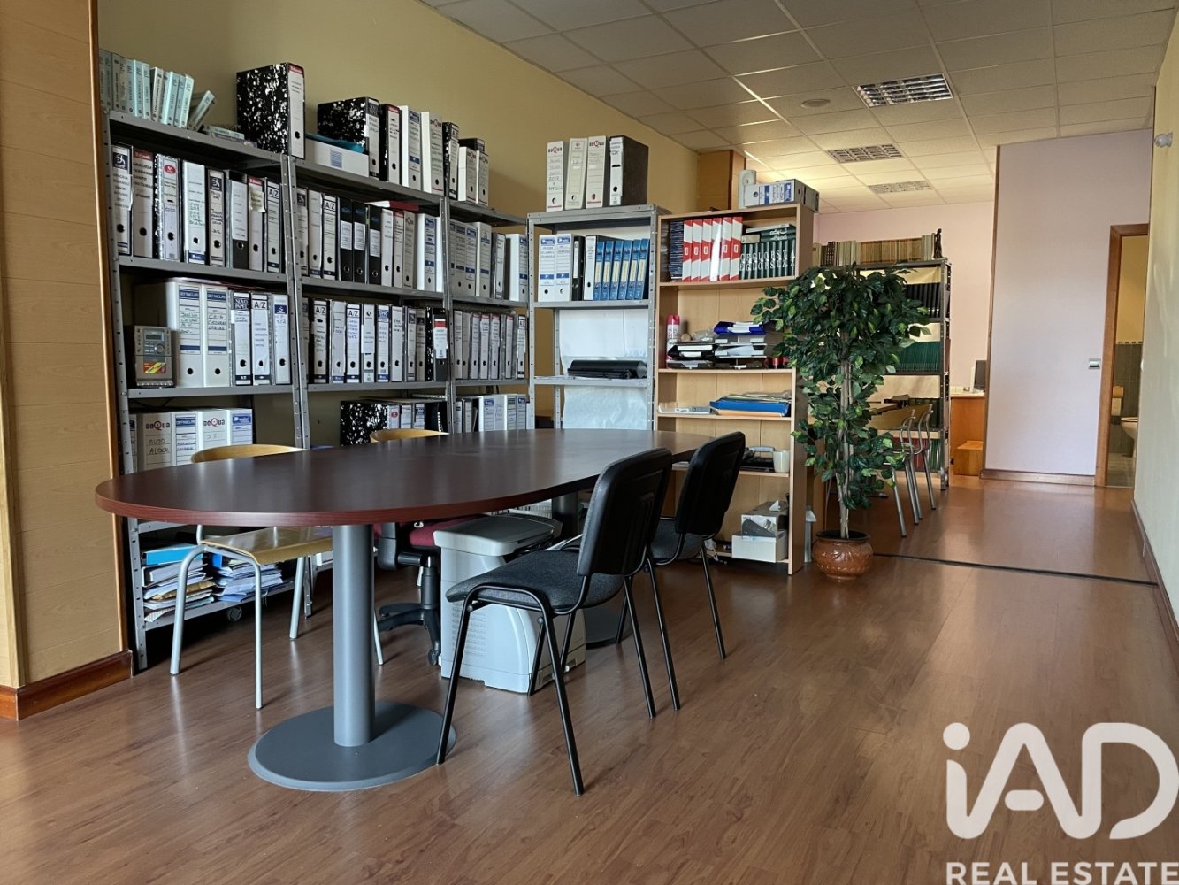 Commercial property in San Andres del Rabanedo, Leon, Spain 3 bedrooms, 87 sq.m. No. 199611