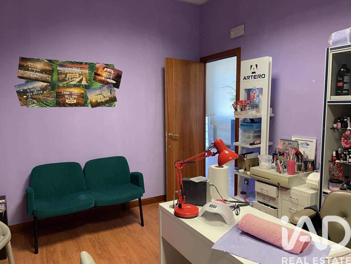 Commercial property in San Andres del Rabanedo, Leon, Spain 3 bedrooms, 87 sq.m. No. 199611