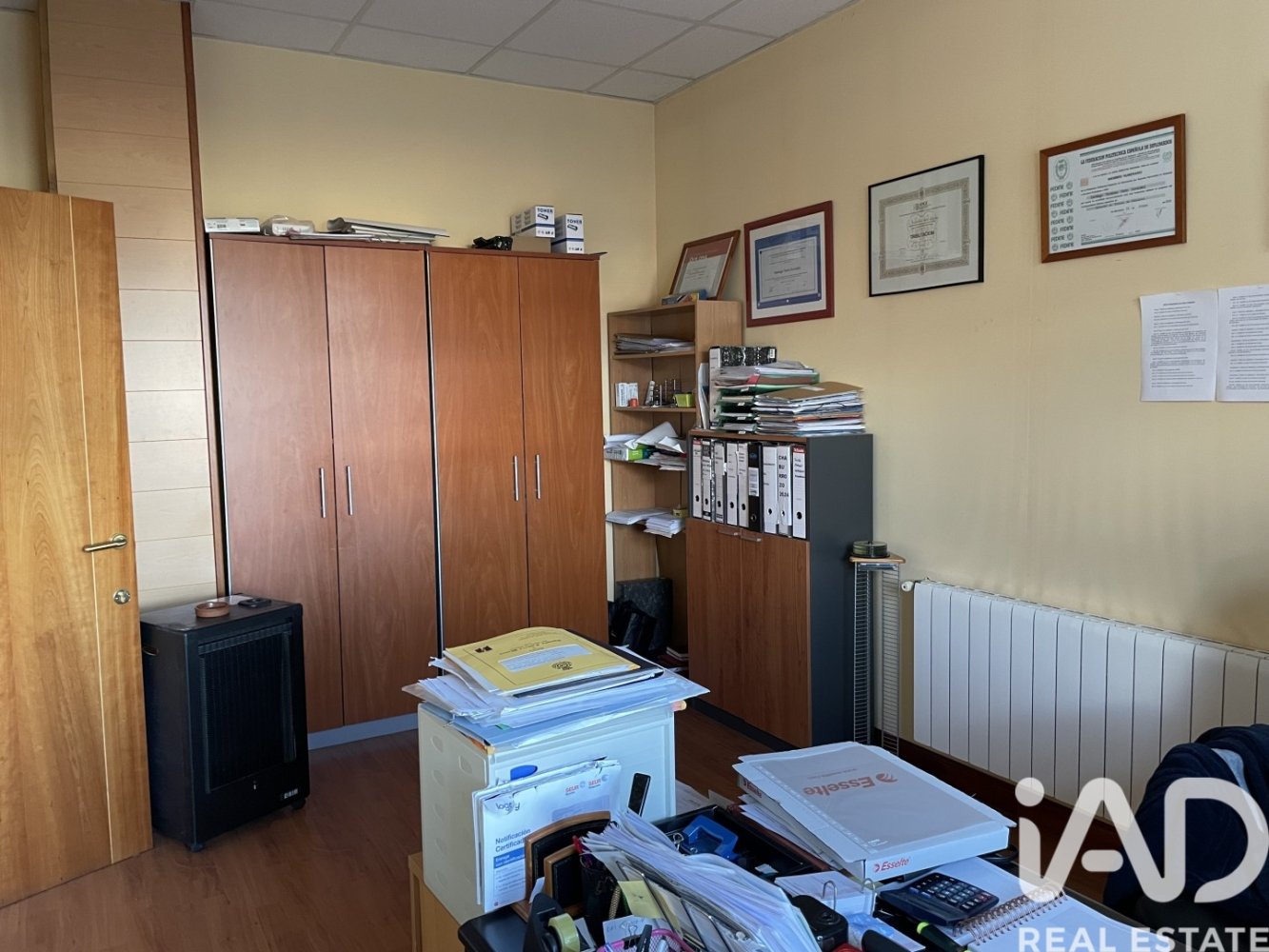 Commercial property in San Andres del Rabanedo, Leon, Spain 3 bedrooms, 87 sq.m. No. 199611