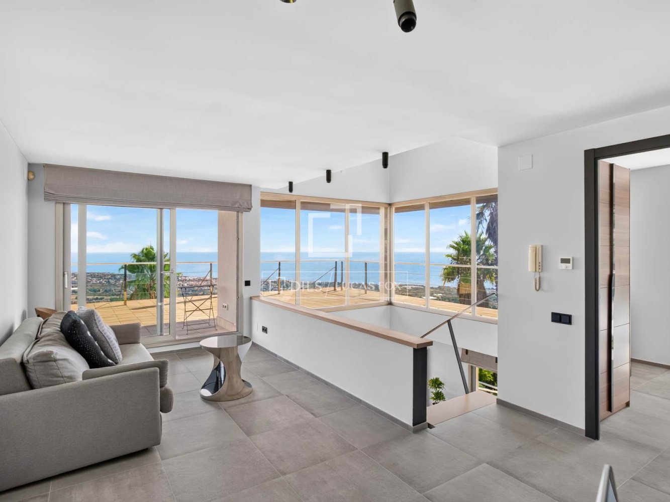 Villa in Alella, Barcelona, Spain 3 bedrooms, 517 sq.m. No. 198477