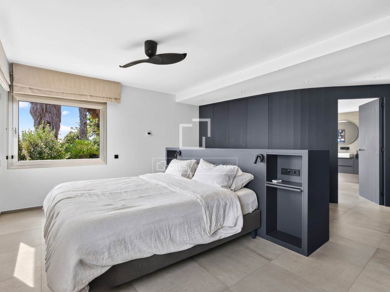 Villa in Alella, Barcelona, Spain 3 bedrooms, 517 sq.m. No. 198477