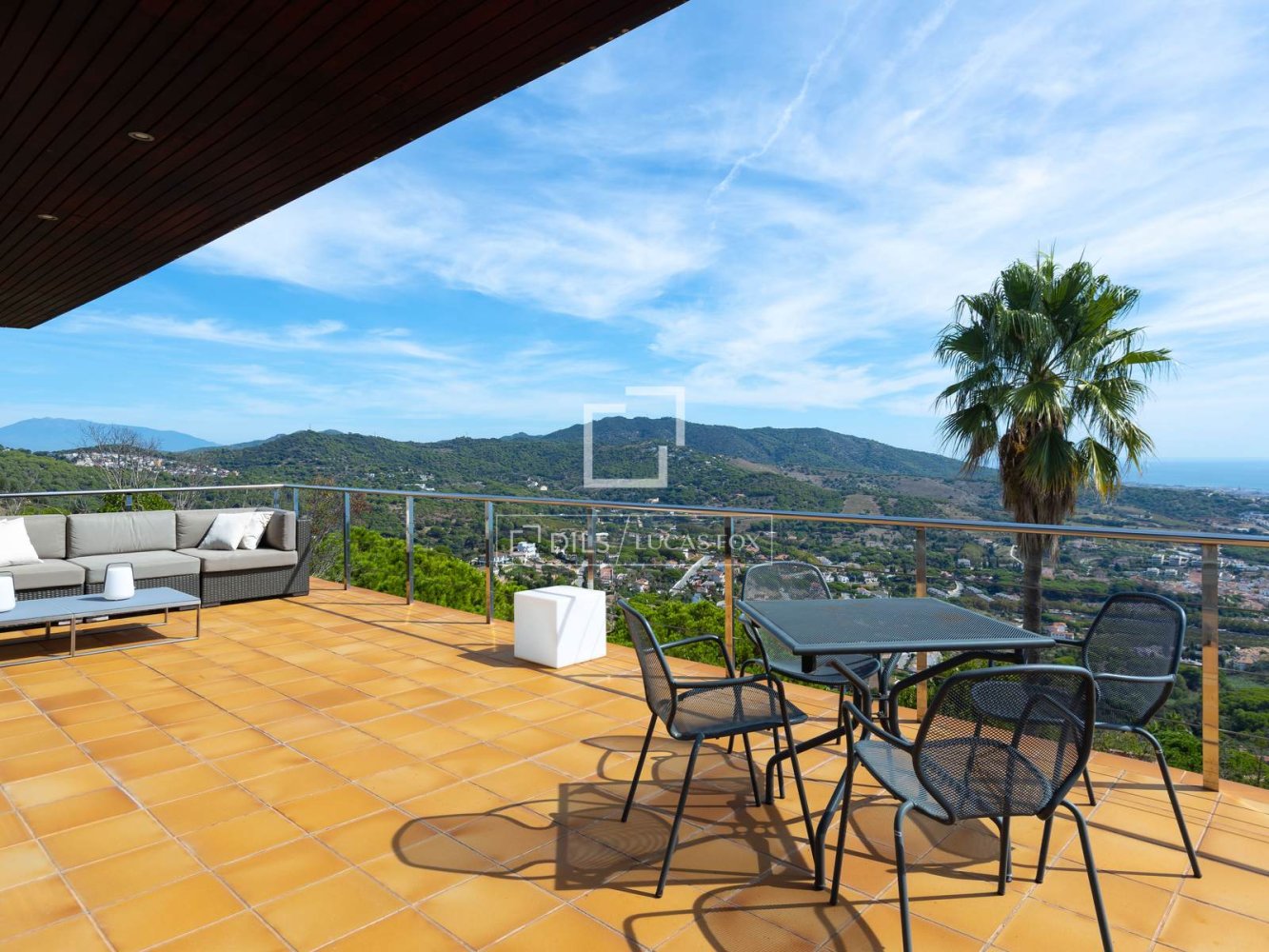 Villa in Alella, Barcelona, Spain 3 bedrooms, 517 sq.m. No. 198477