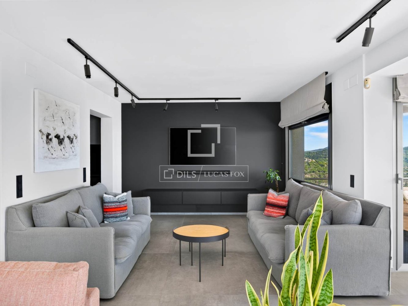 Villa in Alella, Barcelona, Spain 3 bedrooms, 517 sq.m. No. 198477