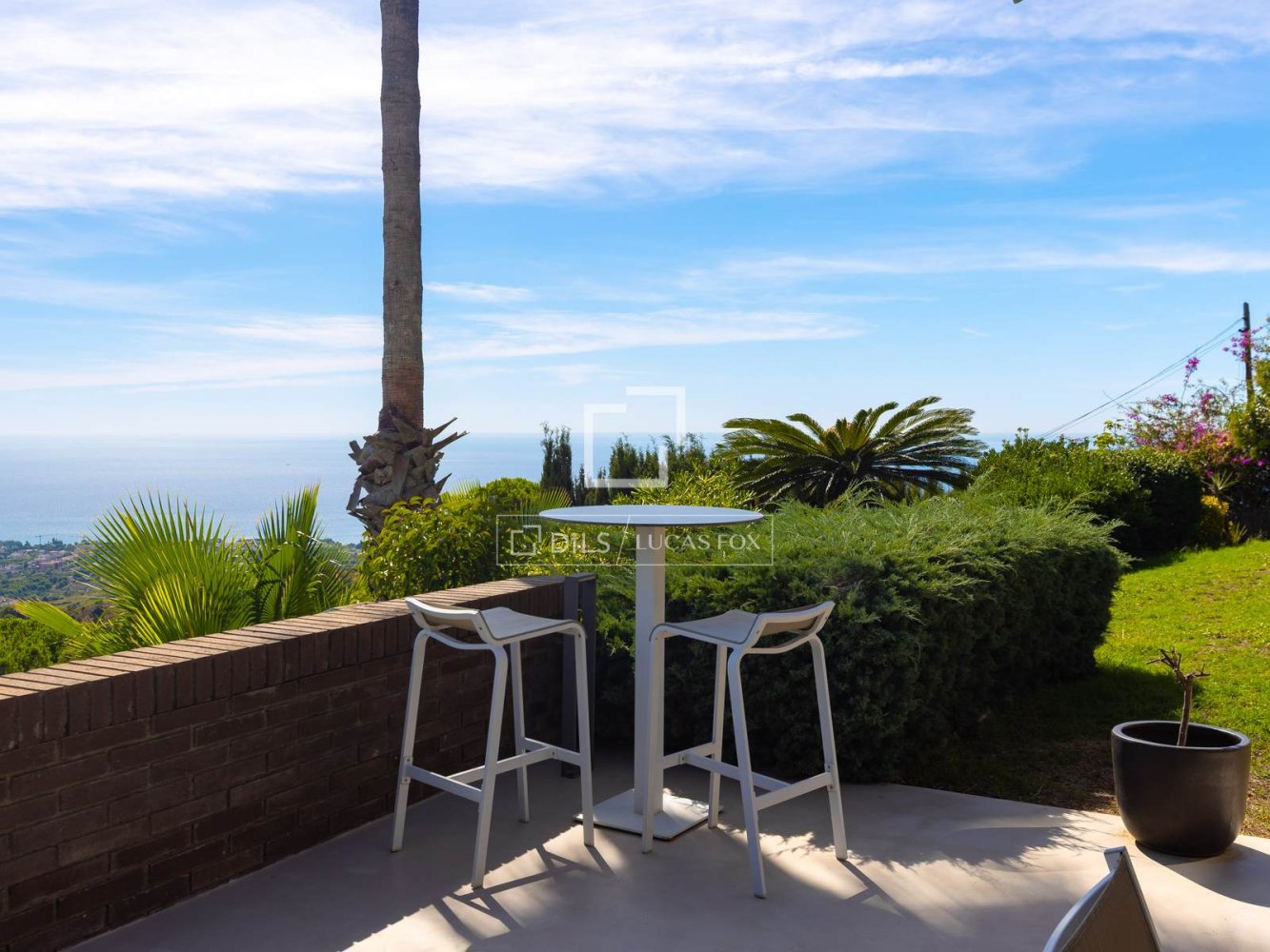Villa in Alella, Barcelona, Spain 3 bedrooms, 517 sq.m. No. 198477