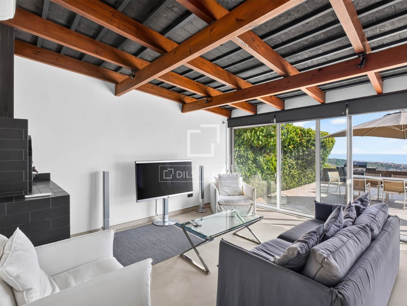 Villa in Alella, Barcelona, Spain 3 bedrooms, 517 sq.m. No. 198477
