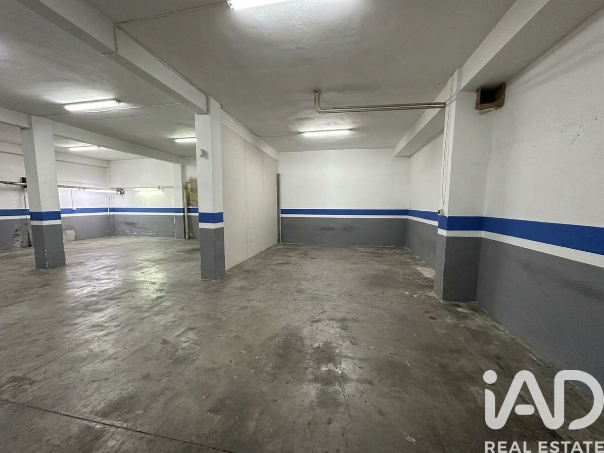 Commercial property à Valladolid, Espagne 236 m2 No. 198595