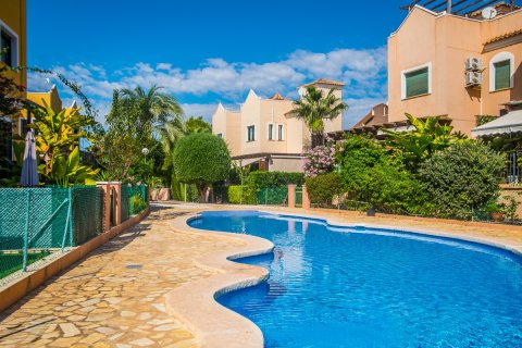Villa à Torrevieja, Alicante, Espagne 4 chambres, 135 m2 No. 199184