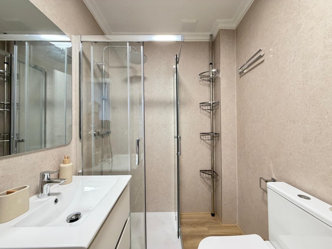 Wohnung in Torrevieja, Alicante, Spanien 1 Schlafzimmer, 44 m2 Nr. 199017