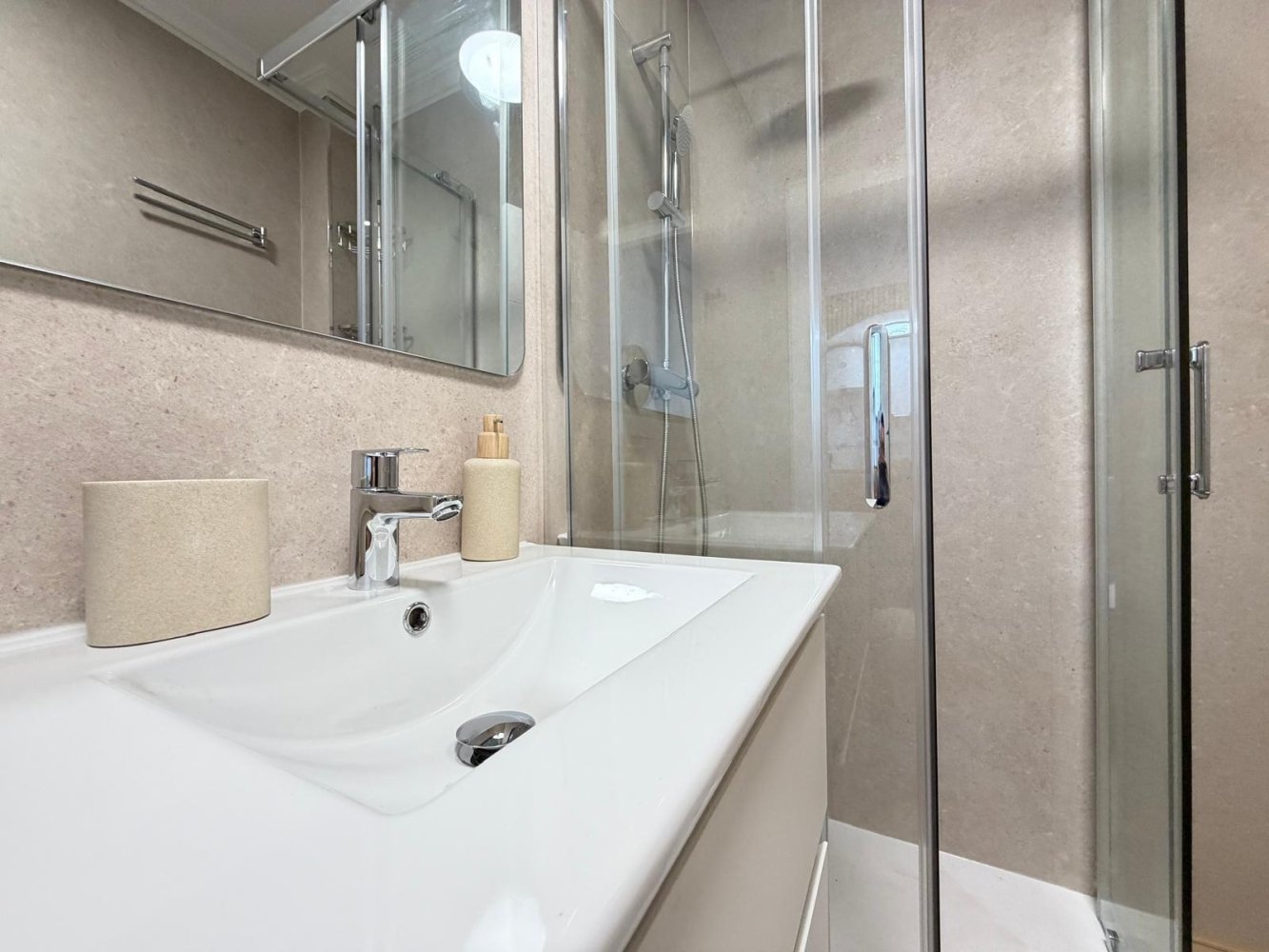 Wohnung in Torrevieja, Alicante, Spanien 1 Schlafzimmer, 44 m2 Nr. 199017