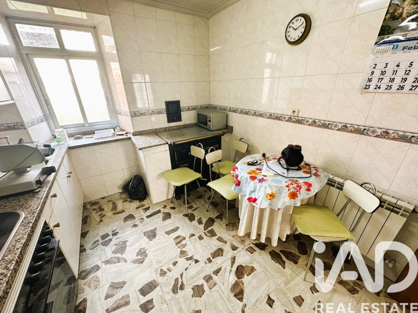 Дом в Сан Андрес дель Рабанедо, Леон, Испания 3 спальни, 600м2 №198727
