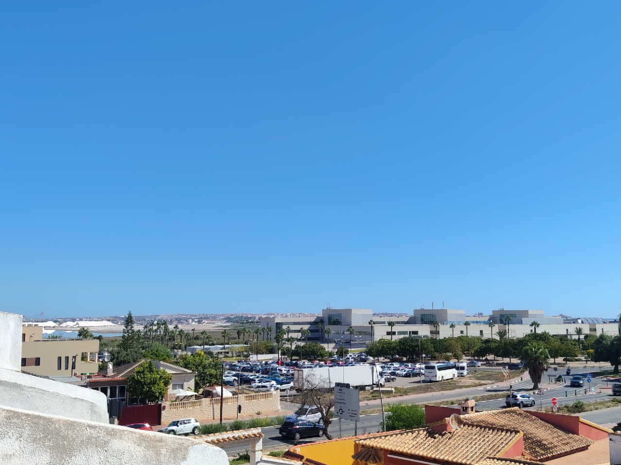 Villetta a schiera a Los Balcones, Alicante, Spagna 3 camere da letto, 78 mq. N° 198315