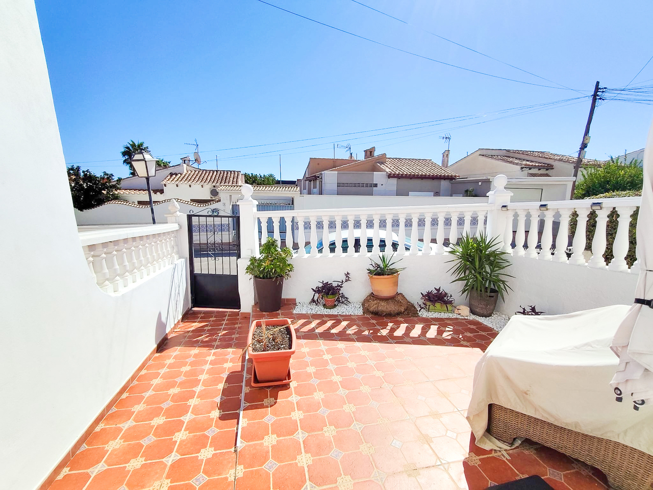 Villetta a schiera a Los Balcones, Alicante, Spagna 3 camere da letto, 78 mq. N° 198315