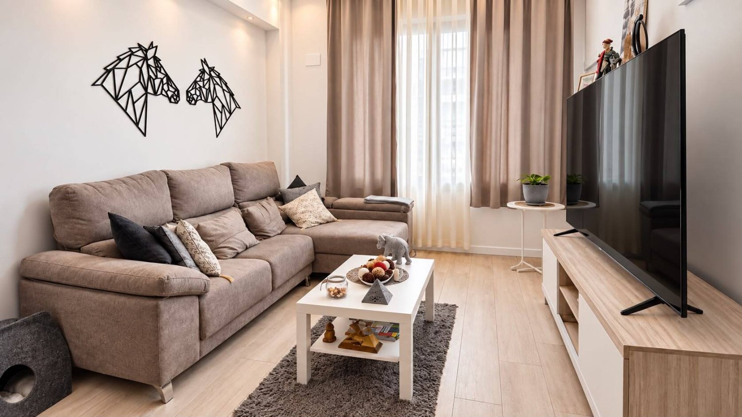 Wohnung in L'Hospitalet de Llobregat, Barcelona, Spanien 2 Schlafzimmer, 134 m2 Nr. 197916
