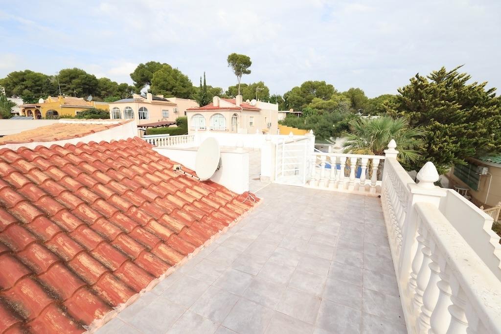 Villa i Torrevieja, Alicante, Spanien 5 sovrum, 235 kvm. Nr. 199780