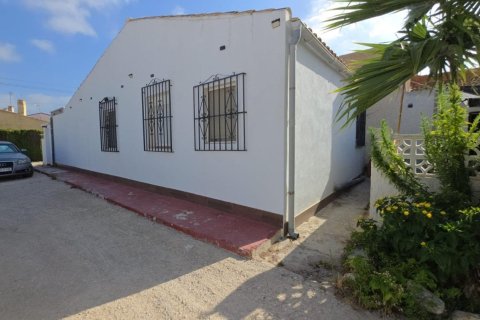 Bungalow i Torrevieja, Alicante, Spanien 3 sovrum, 80 kvm. Nr. 198579