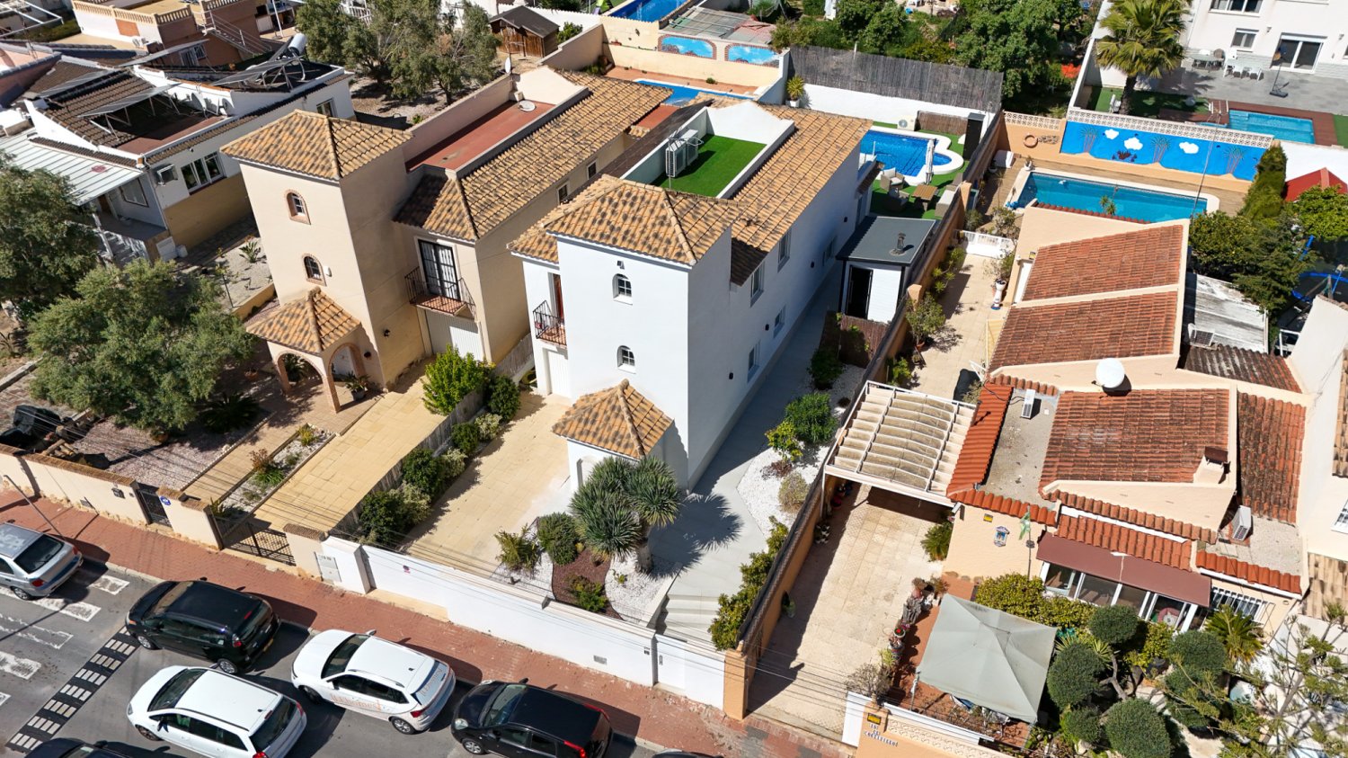 Villa a Los Balcones, Alicante, Spagna 4 camere da letto, 245 mq. N° 189144