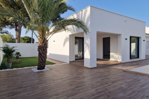 Villa in Los Balcones, Alicante, Spain 3 bedrooms, 110 sq.m. No. 199101