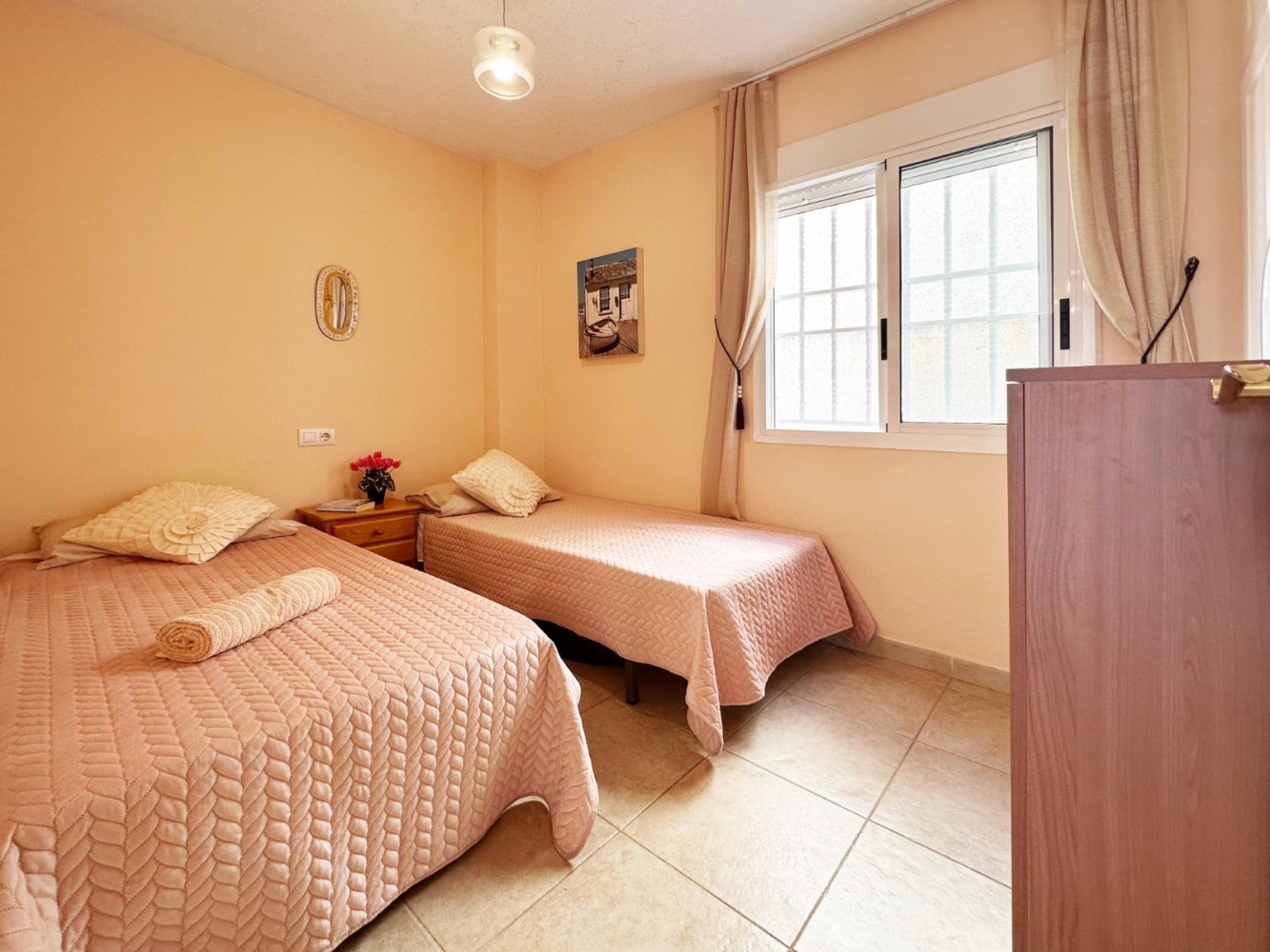 Bungalow a Torrevieja, Alicante, Spagna 2 camere da letto, 59 mq. N° 197428