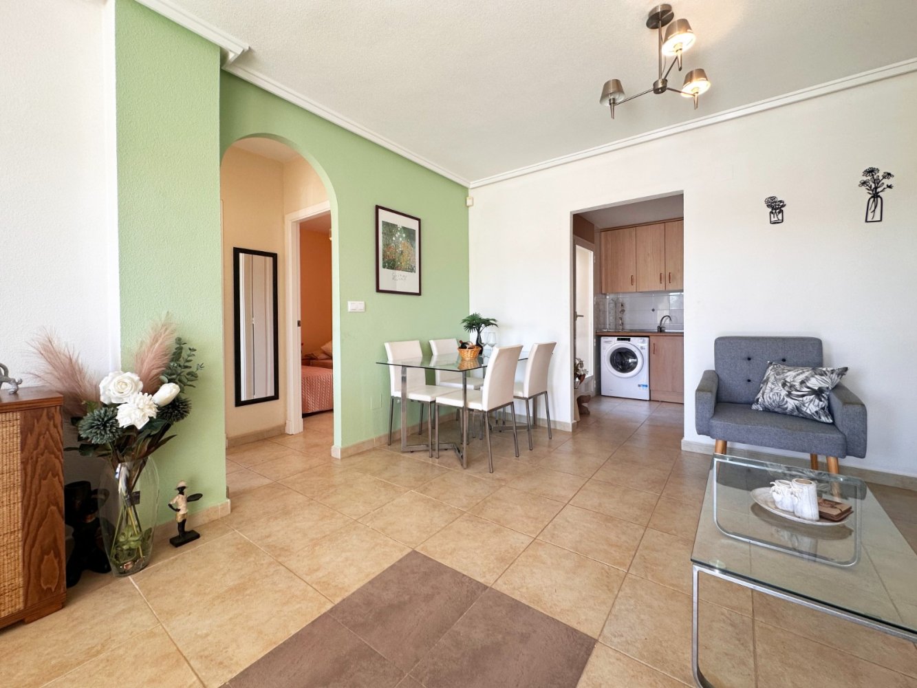 Bungalow a Torrevieja, Alicante, Spagna 2 camere da letto, 59 mq. N° 197428