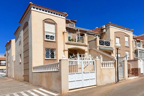 Bungalow a Torrevieja, Alicante, Spagna 2 camere da letto, 59 mq. N° 197428