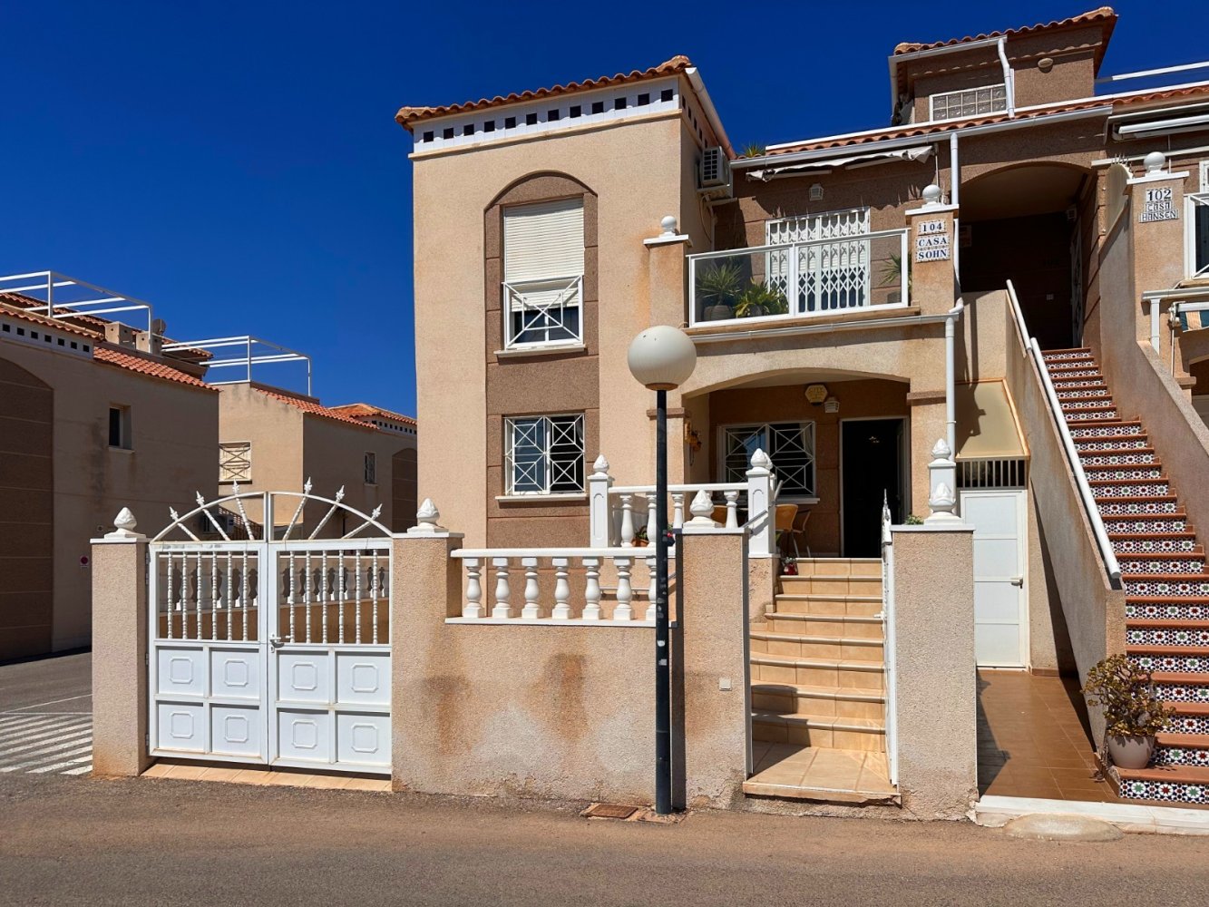 Bungalow a Torrevieja, Alicante, Spagna 2 camere da letto, 59 mq. N° 197428