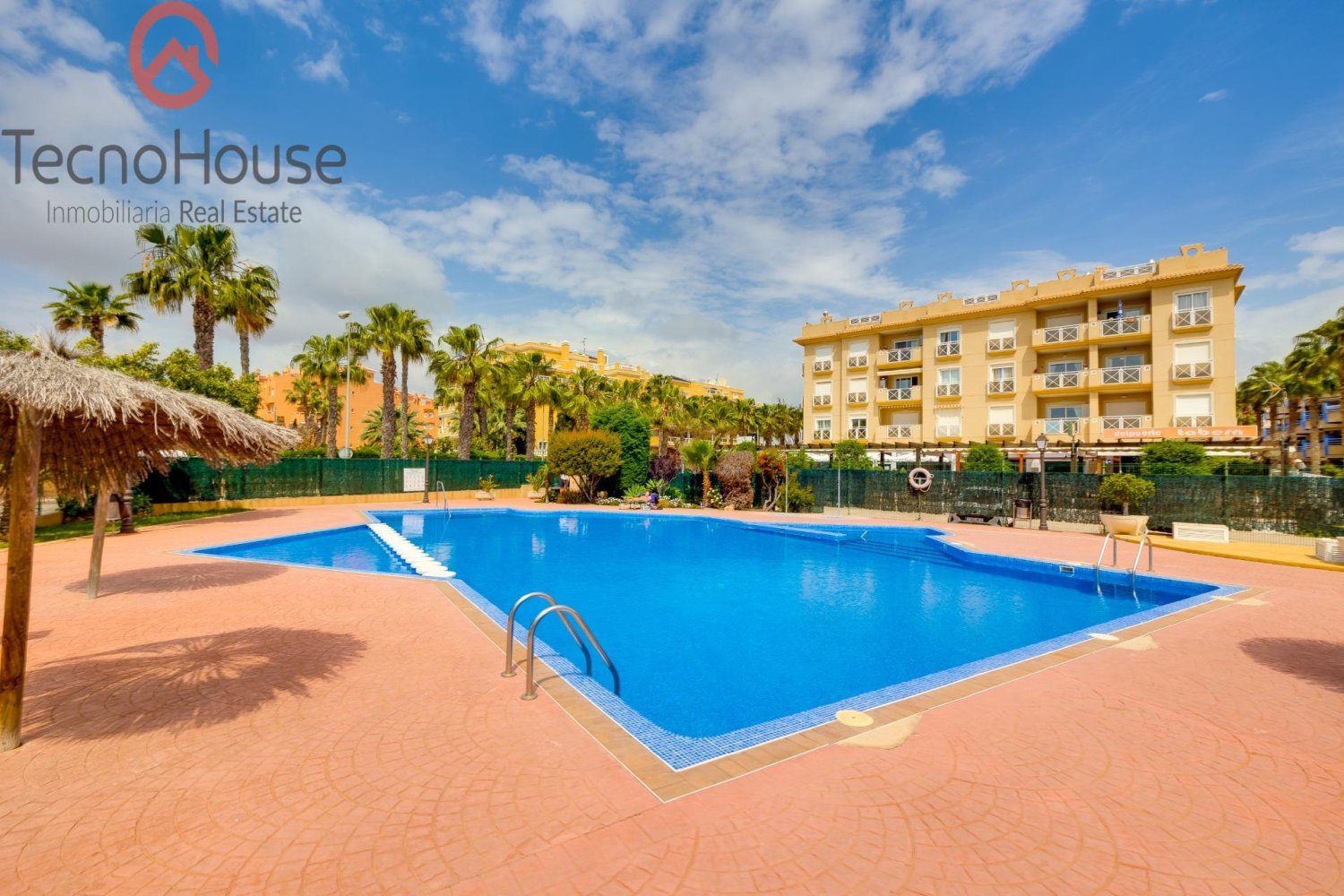 Apartment à Cabo Roig, Alicante, Espagne 2 chambres, 97 m2 No. 198043