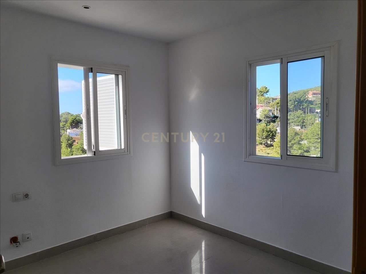 Casa a Canyelles, Barcelona, Spagna 3 camere da letto, 180 mq. N° 197550
