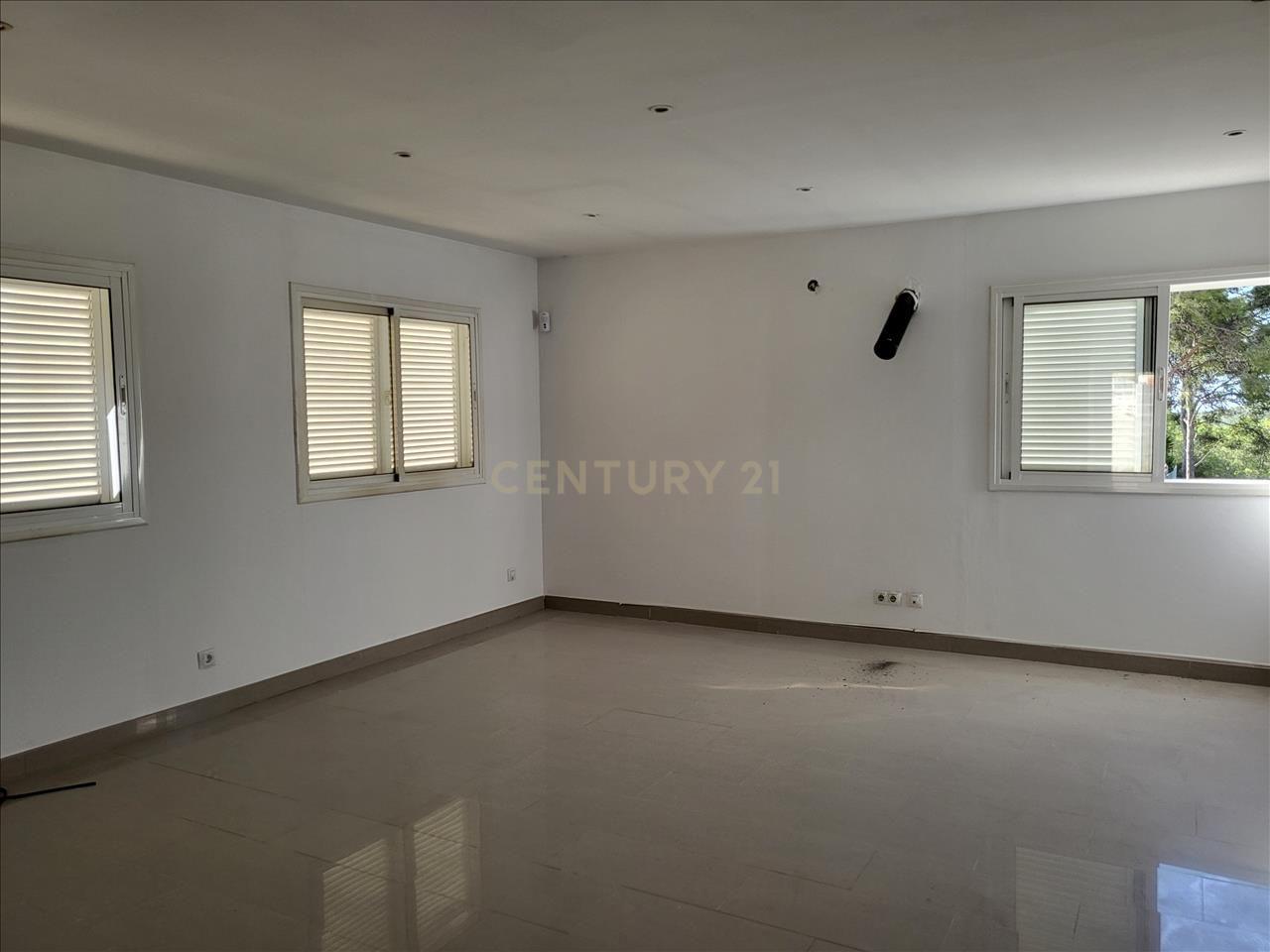Casa a Canyelles, Barcelona, Spagna 3 camere da letto, 180 mq. N° 197550