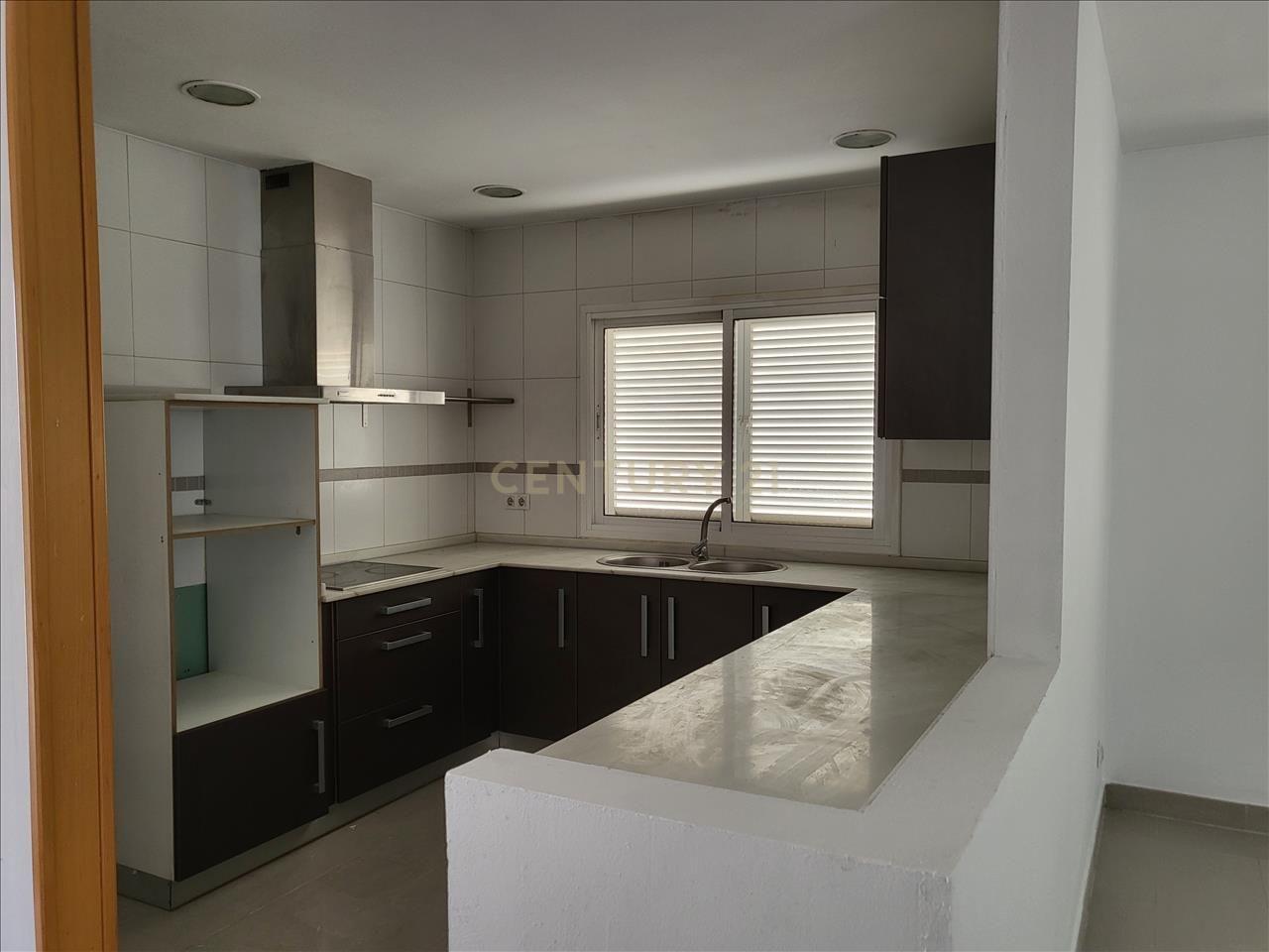 Casa a Canyelles, Barcelona, Spagna 3 camere da letto, 180 mq. N° 197550