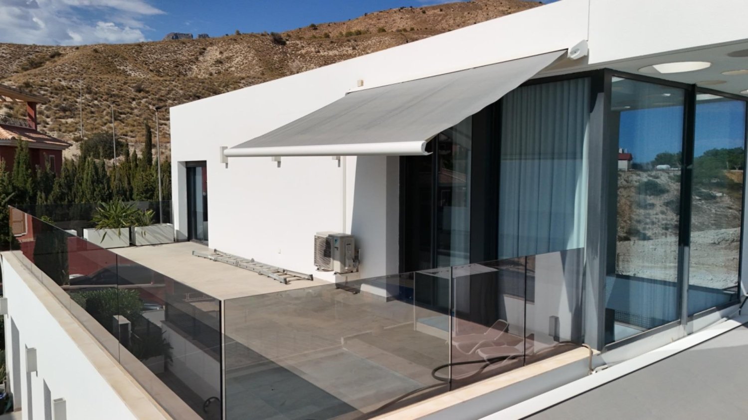 Villa en Benidorm, Alicante, España 4 dormitorios, 324 m2 No. 199719