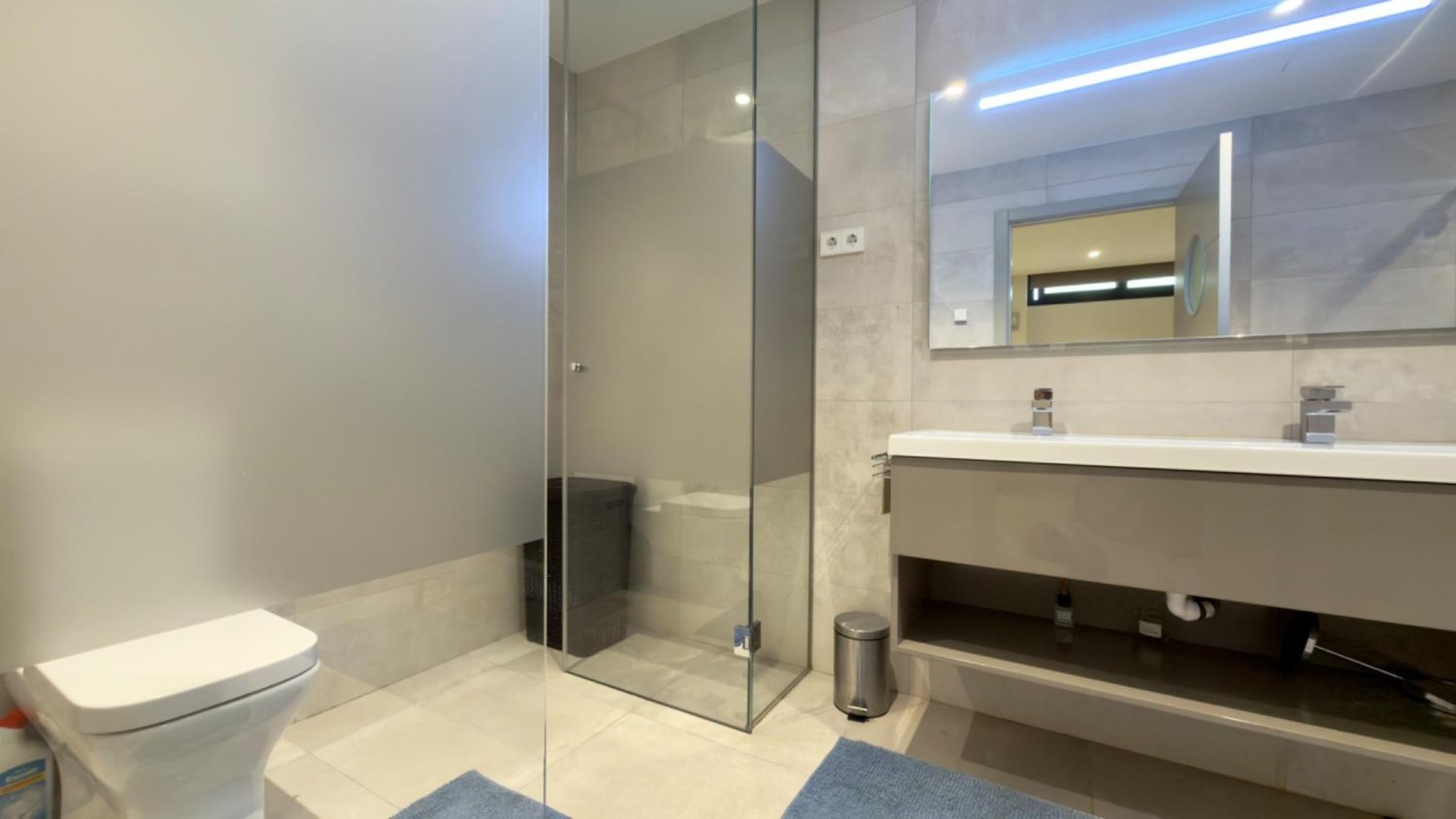 Villa en Benidorm, Alicante, España 4 dormitorios, 324 m2 No. 199719