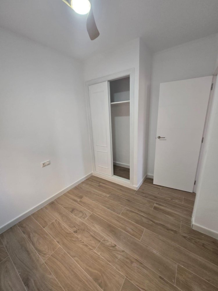 Huvila La Florida, Alicante, Espanja 3 makuuhuonetta, 120 m2 No. 199965