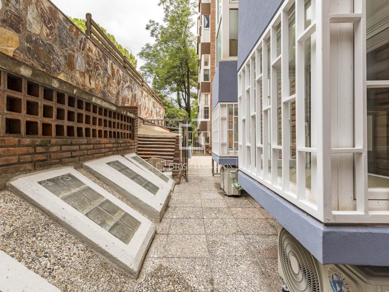 Apartment in Barcelona, Spain 4 bedrooms, 157 sq.m. No. 199176
