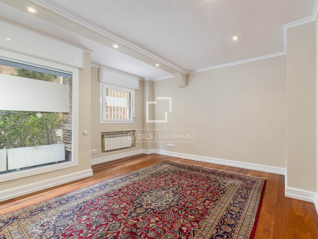 Apartment in Barcelona, Spain 4 bedrooms, 157 sq.m. No. 199176